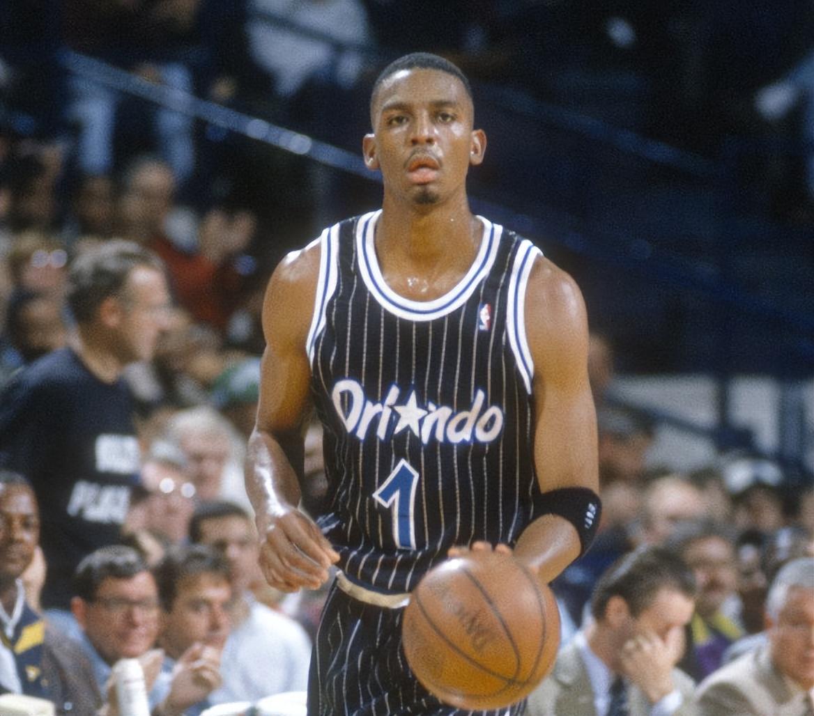 盖帽, 篮板, 助攻 盖帽, 篮板, 助攻