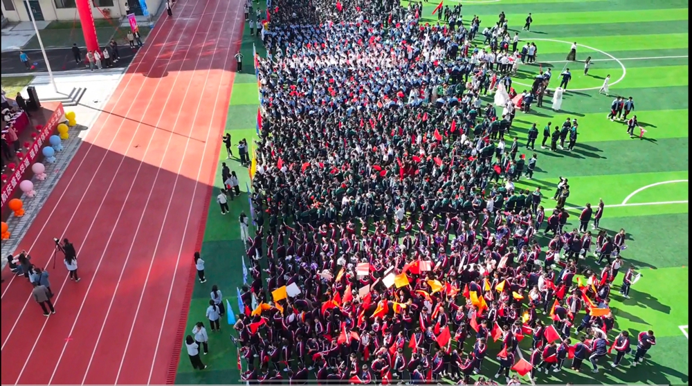 Nhu, img, 助力师生在