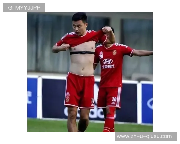 满身纹身的国足球星深度剖析他的人生经历与球场风采